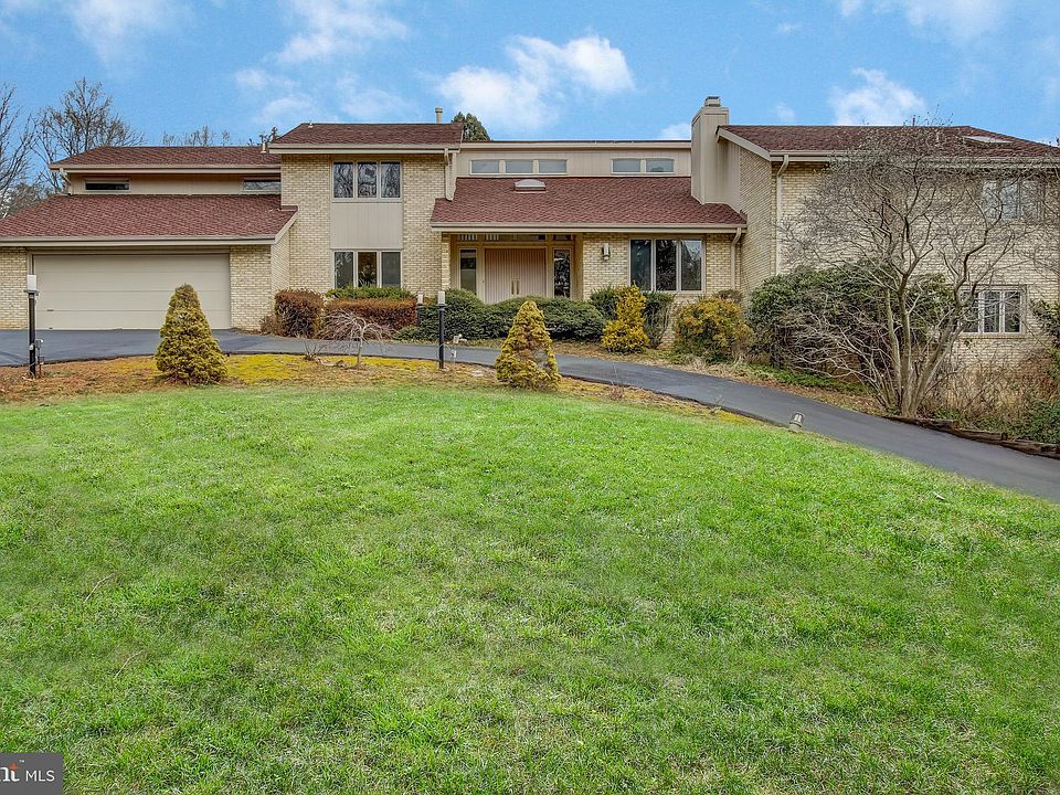 1st image of 9501 Mary Knoll Dr