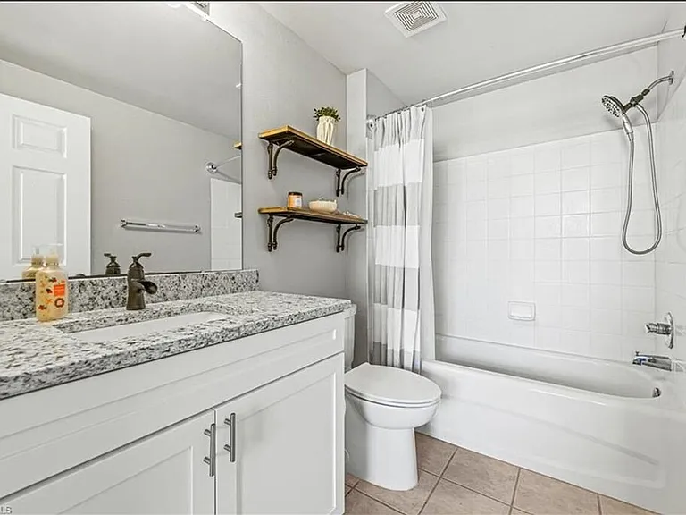 11400 Ocean Walk Ln #304 — Photo 7