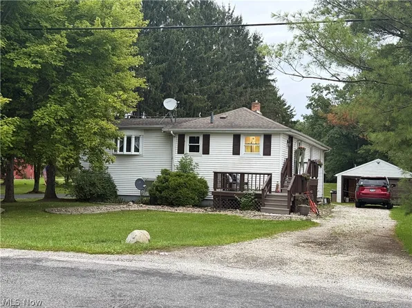 6206 Downs Rd NW, Warren, OH 44481