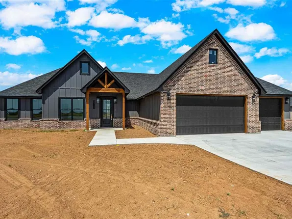 5710 NE Minnow Ln, Elgin, OK 73538