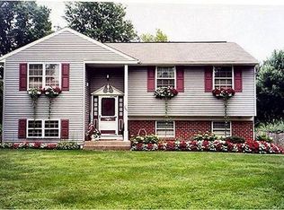 109 Narcissus Pl, North Wales, PA 19454