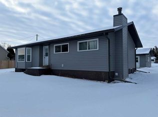 100 E Balaclava St, Veteran, AB T0C 2S0