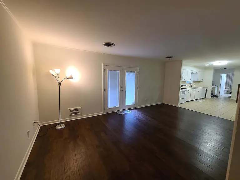 1002 Dixon Dr — Photo 46