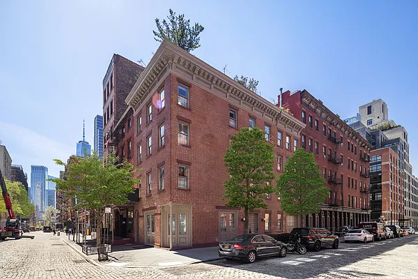 Sold by Compass | media 1