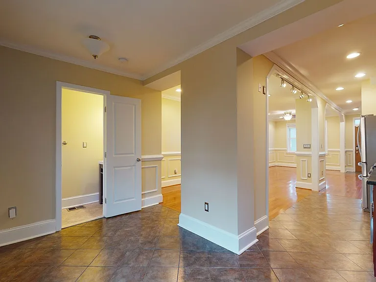 1230 Owen Pl NE — Photo 10