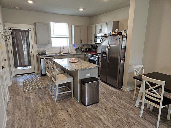 5th image of 4222 Gandalf Ln