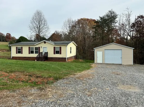 369 Romie Snow Rd, Dobson, NC 27017