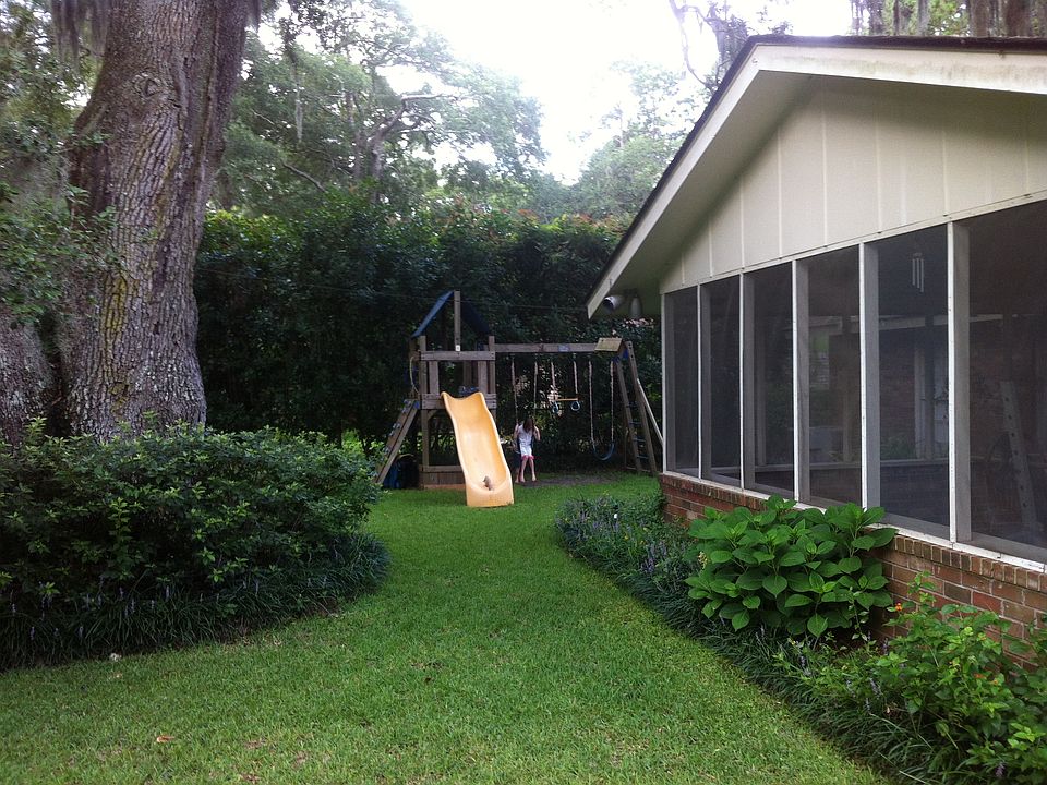2nd image of 13204 Largo Dr