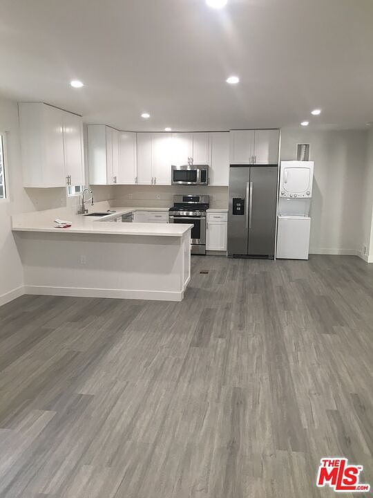 1st image of 1118 S Holt Ave #1