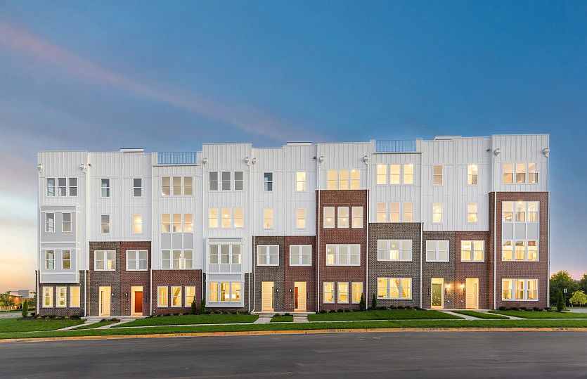 New 2-Level Condos in Ashburn