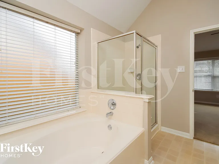 11507 Chippewa Ridge Ct — Photo 10