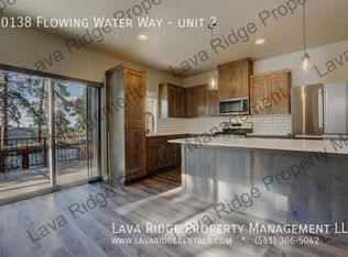 20138 Flowing Water Way UNIT 2, Bend, OR 97702