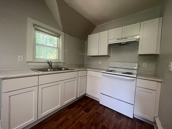 5th image of 119 S 6th St #3