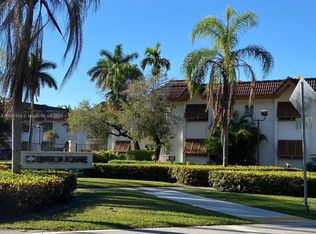 Kingston Square Condo, Miami, FL 33156