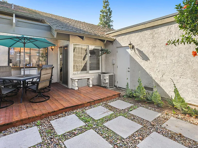 22902 Caminito Flores — Photo 20