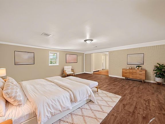 5th image of 11819 Leitrim Way