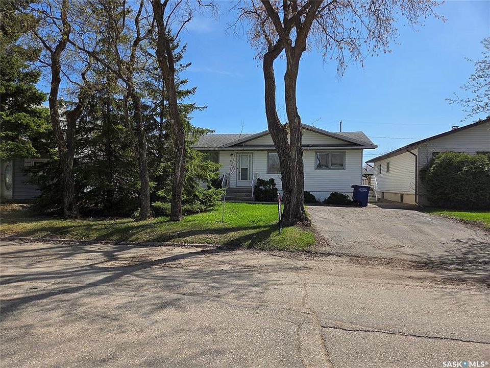 1st image of 718 98th AVENUE