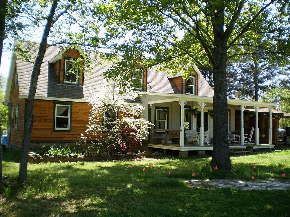 1st image of 930 West Dr