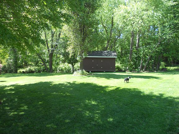 back storage shed 1/2