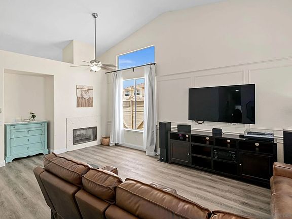 5th image of 3373 Avocado Vista Ln