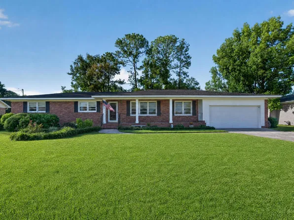 109 Fairway Dr, Valdosta, GA 31605