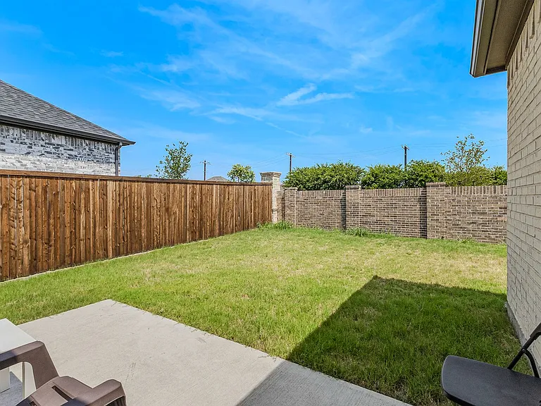 706 Melody Hill Dr — Photo 31