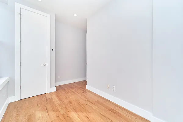 Rented by Living New York | media 12