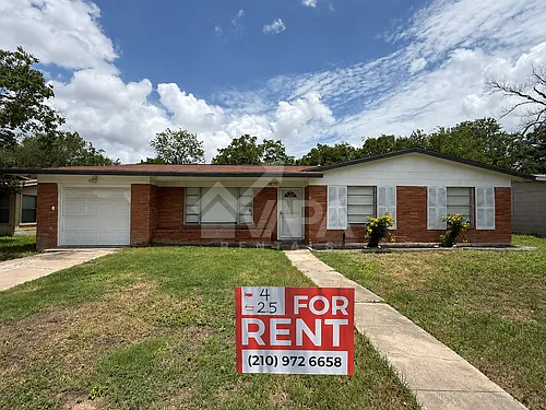 4511 Diamondhead Dr Photo 1 4511 Diamondhead Dr Photo 1