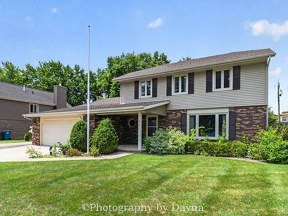 2nd image of 379 Fox Trail Dr