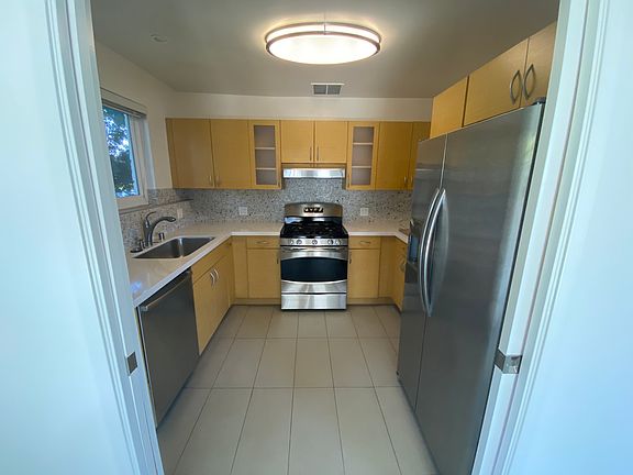4th image of 10655 Wilshire Blvd #15981559