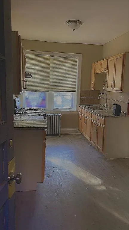 7759 S Kingston Ave — Photo 2