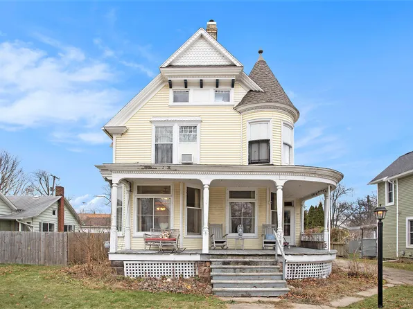 330 N State St, Nashville, MI 49073