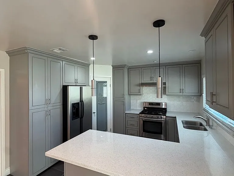 927 Redlen Ave — Photo 21