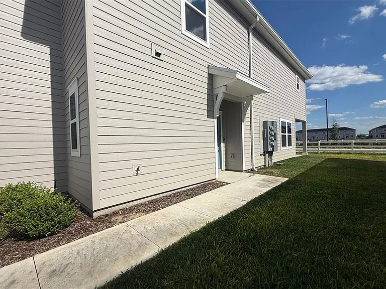 4939 SW 81st Loop — Photo 3