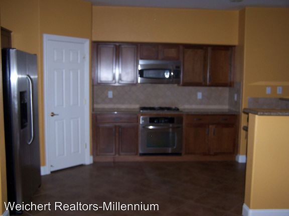 5th image of 10392 Borah Park Cir