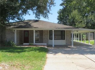 369 Davis Dr, Luling, LA 70070