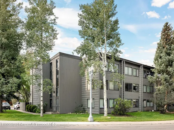 725 E Main St, Aspen, CO