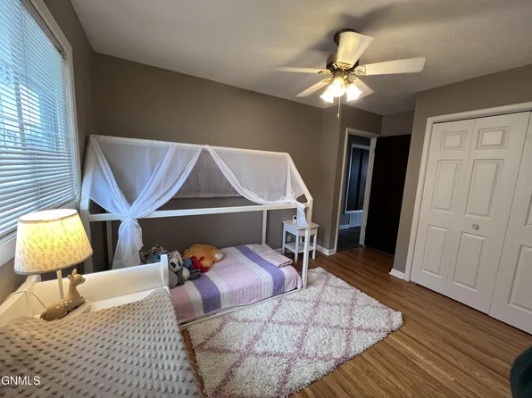 306 Hillcourt, Williston, ND 58801
