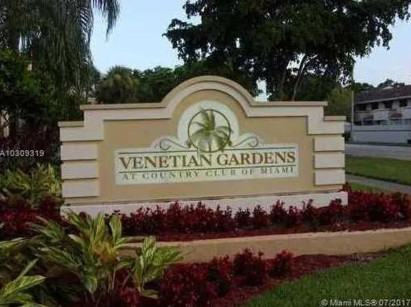 18101 NW 68th Ave, Hialeah, FL