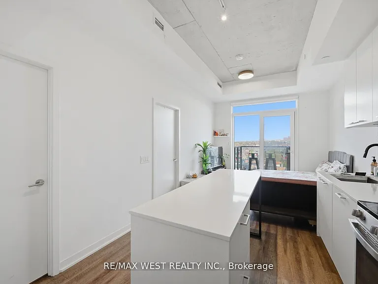1808 Saint Clair Ave W #801 — Photo 3