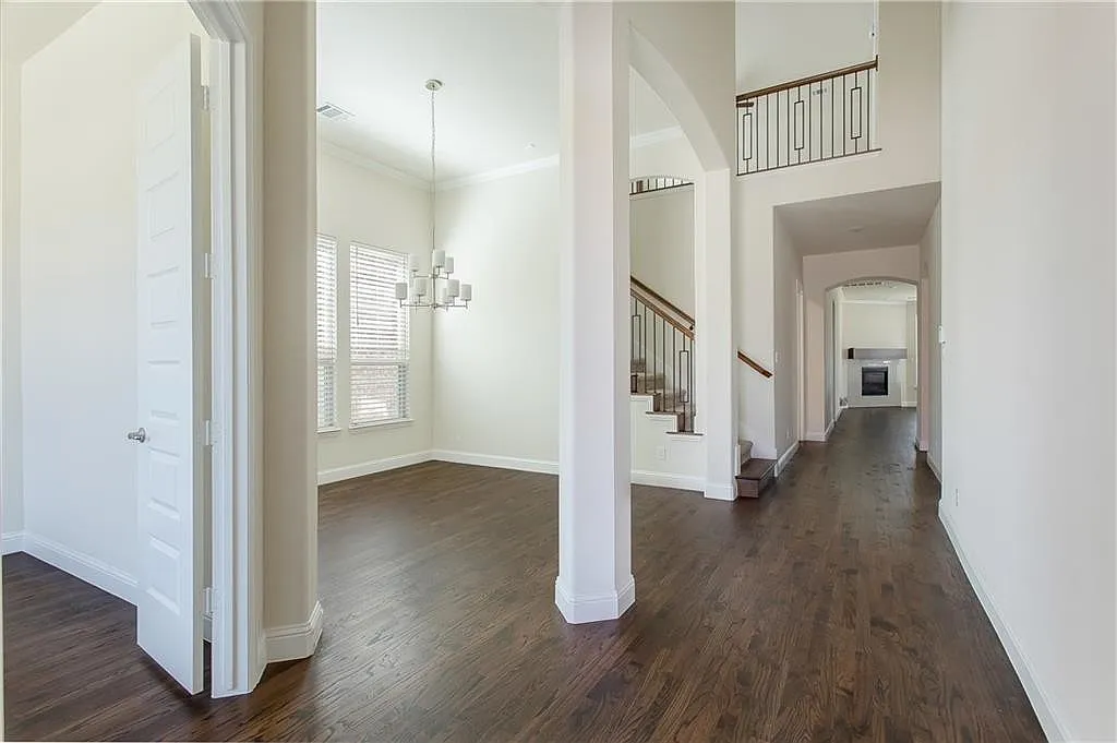 4 bed, 3106 sqft, $4,200 — Photo 2