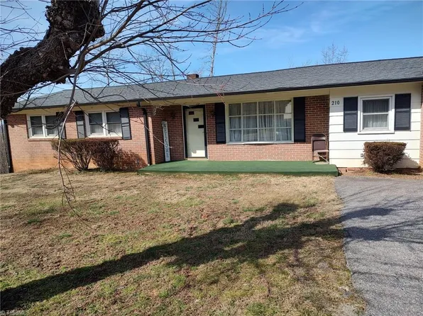 210 Grinton Ave, Wilkesboro, NC 28697