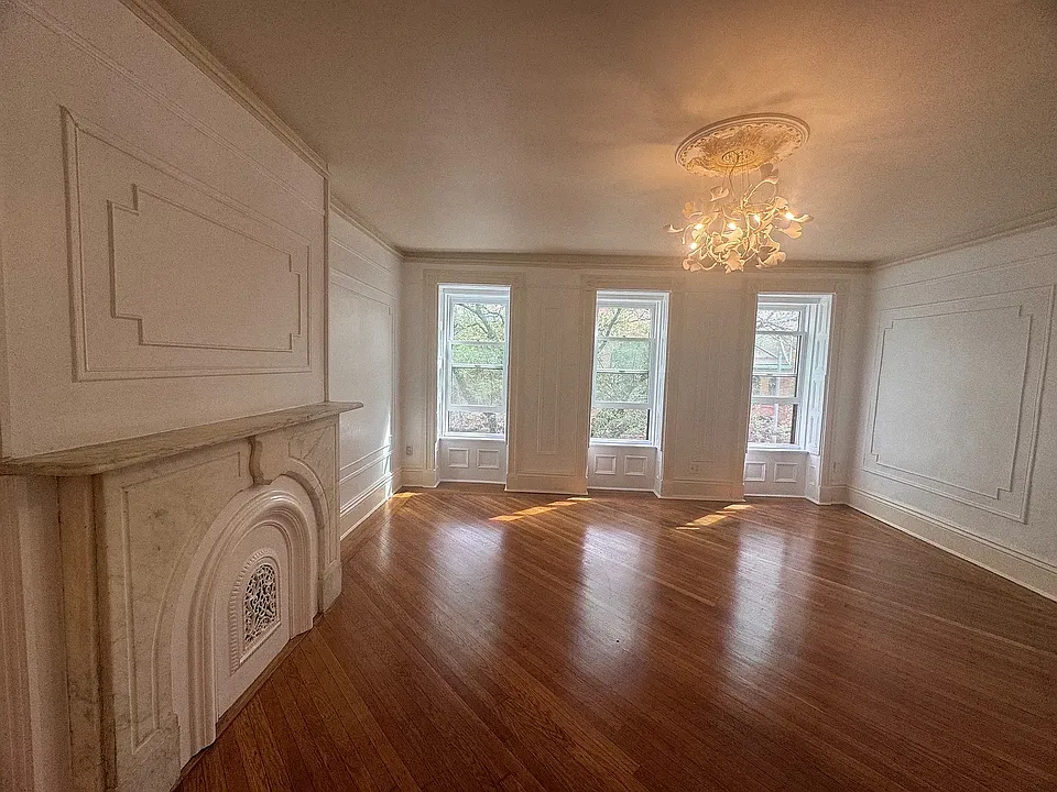 237A Decatur St #2