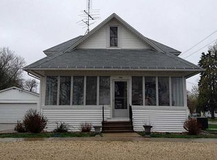 401 Commercial St, Martelle, IA 52305