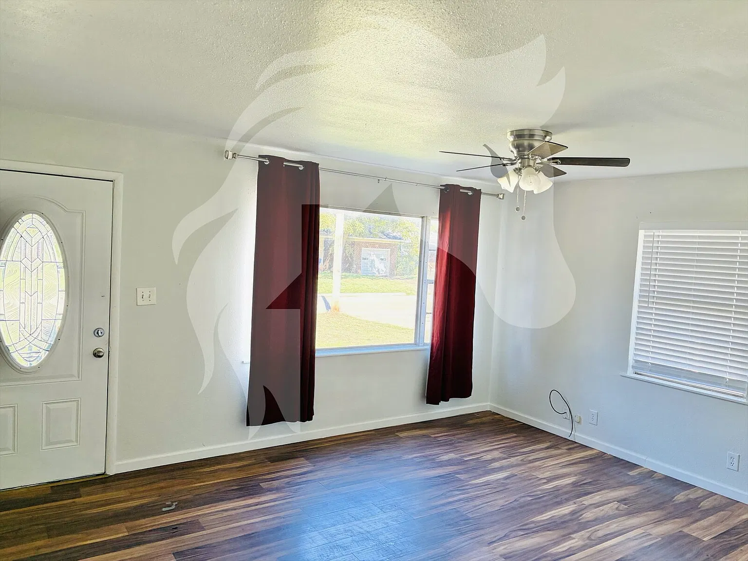 4 bed, 2.5 bath, $1,300 — Photo 4
