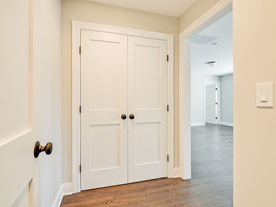 Entry into apartment