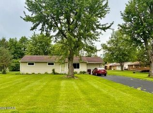 2561 Baty Rd, Lima, OH 45807