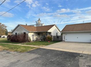 233 E Bowyer St, Bement, IL 61813