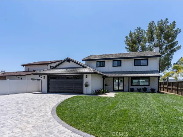 26050 Farmfield Rd, Calabasas, CA 91302