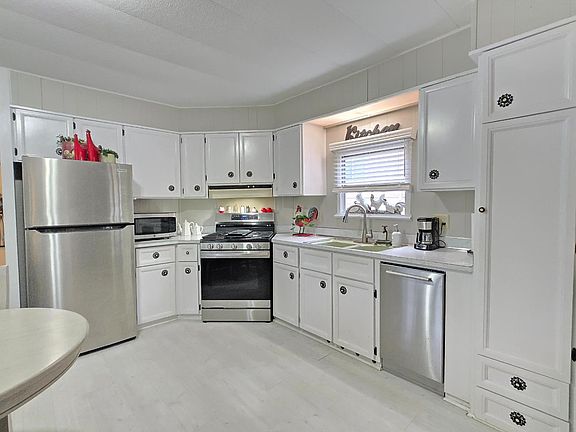 5th image of 1281 Pleasant Valley Rd Space 25